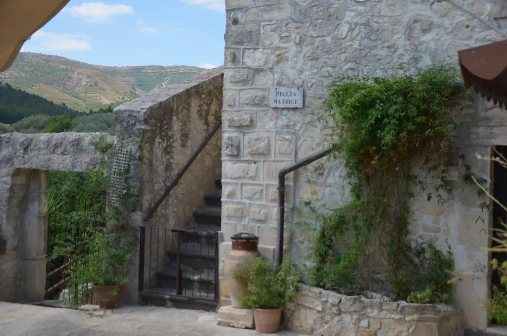 Alloggio per agriturismo Le Case Di S. Andrea Buccheri Italia